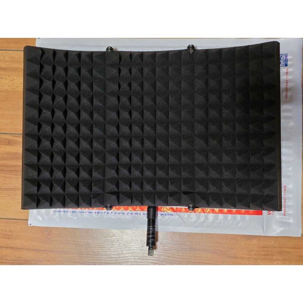 AGPTEK microphone isolation shield